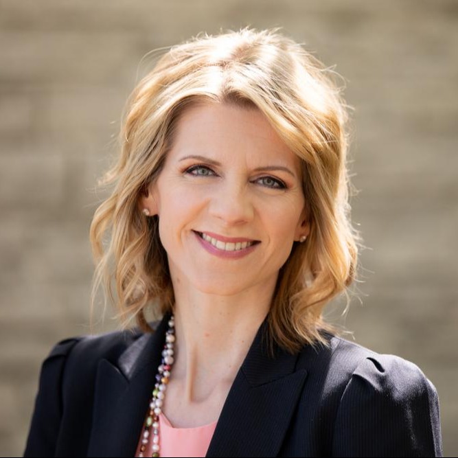 Elizabeth Jarzabek Photo