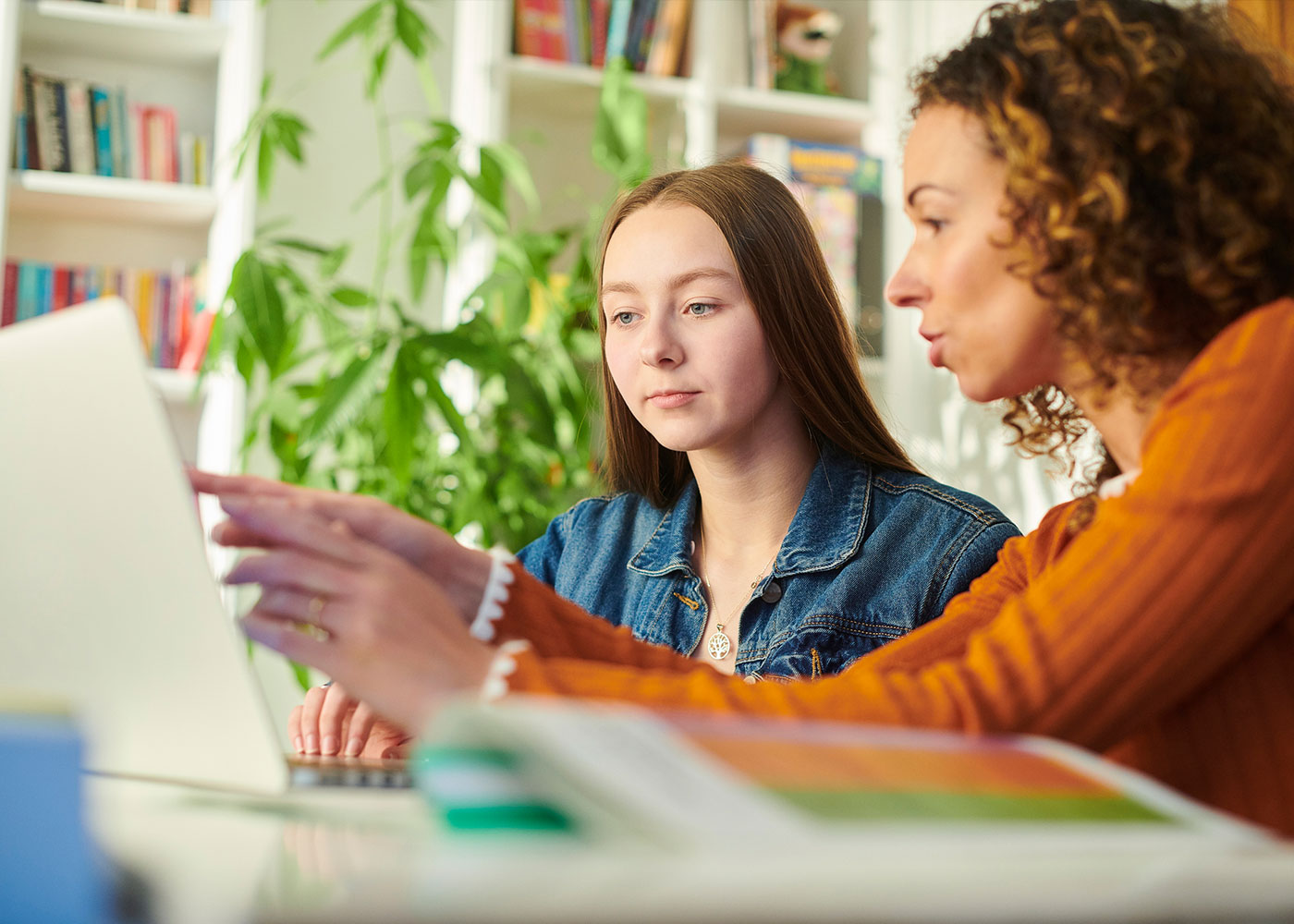 The Benefits of Financial Literacy for Teens and Young Adults Thumbnail
